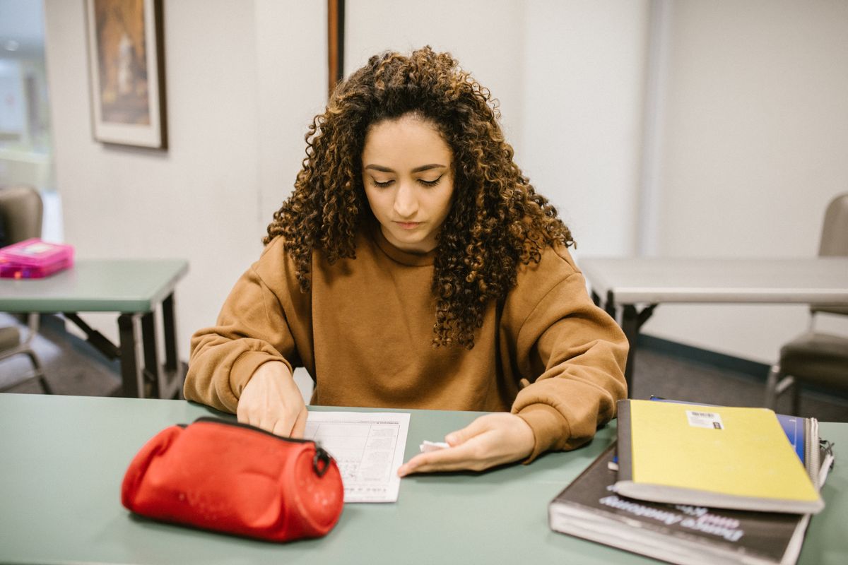 GMAT vs GRE for MBA Applications (2026)